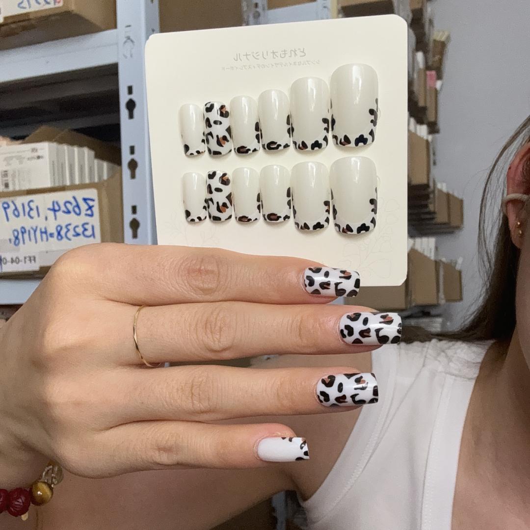 Nail Art Simple - 24pcs/box Leopard Print French Press on