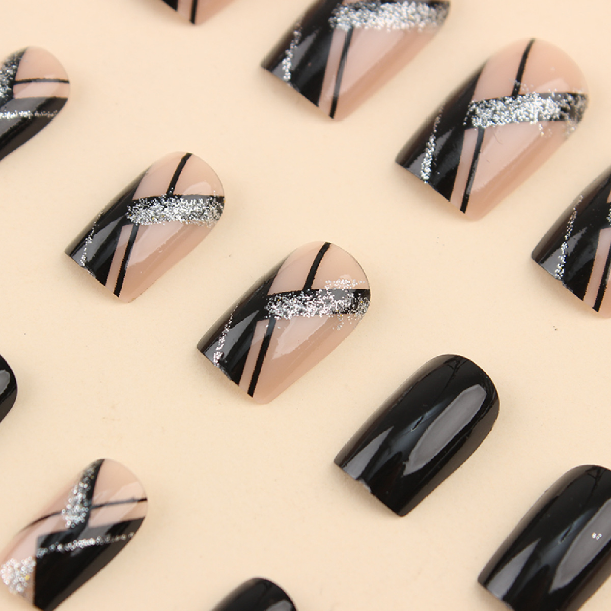 24Pcs Square Black Short Cover - Nail Art Simple recension och pris