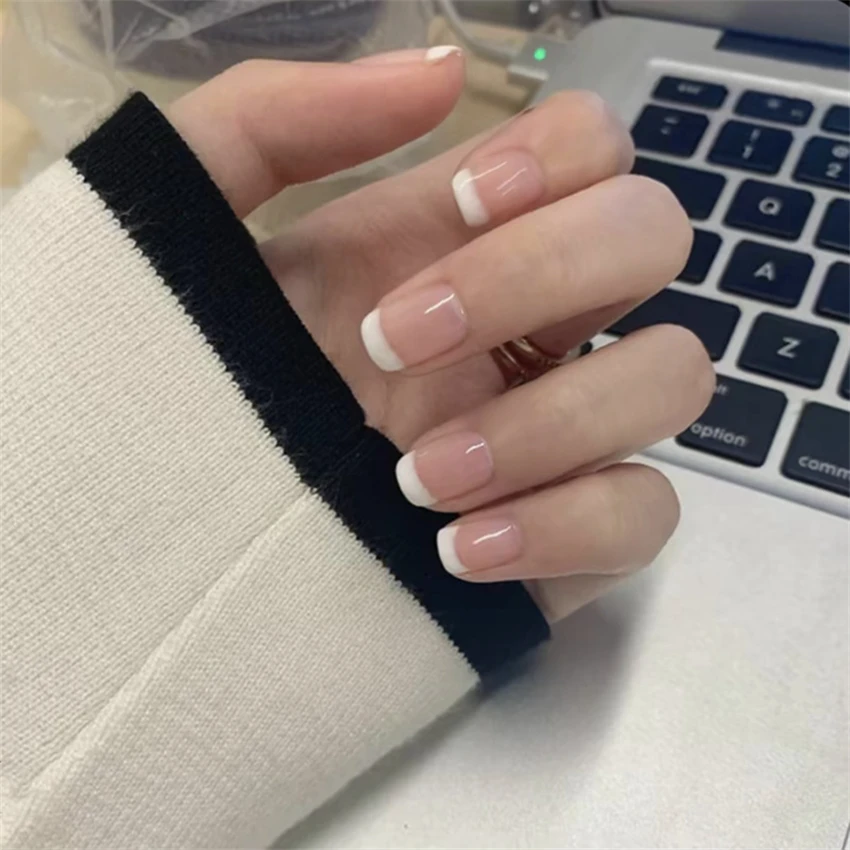 24Pcs/Set Short French Minimal - Nail Art Pink recension och pris